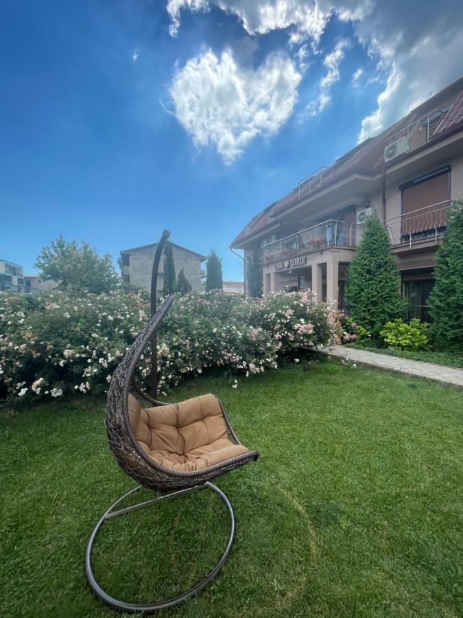 Ametist Casa Leului Hotell Năvodari Exteriör bild