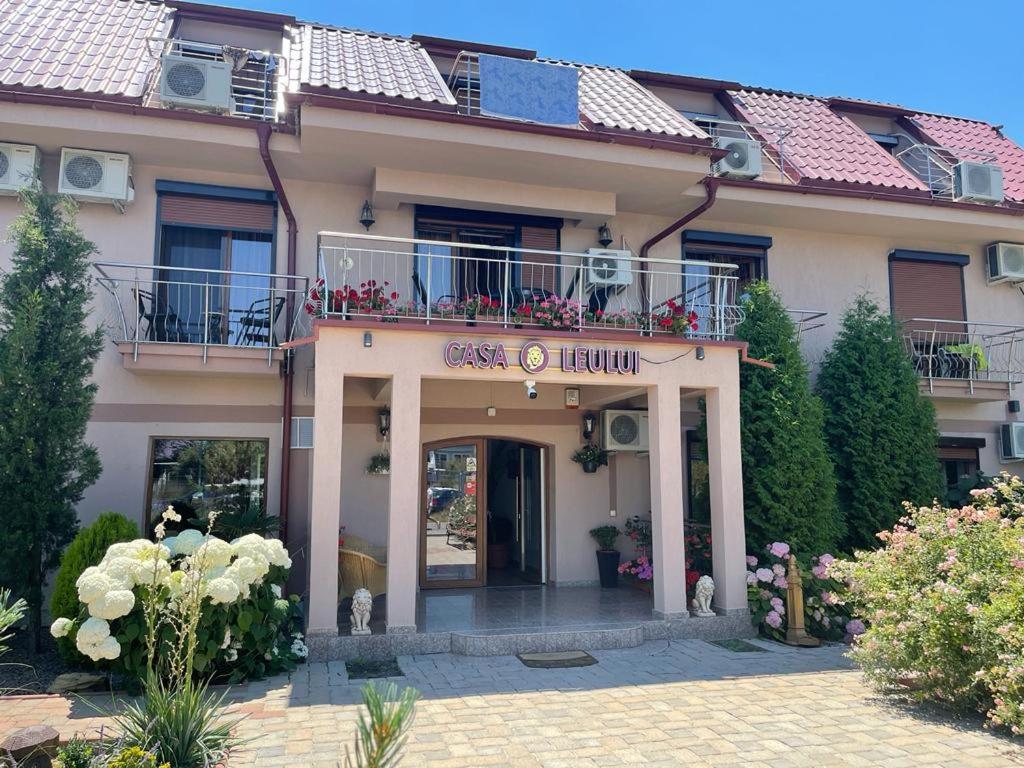 Ametist Casa Leului Hotell Năvodari Exteriör bild